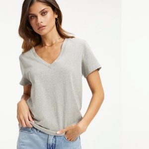 GOOD AMERICAN Relaxed Cotton V-Neck Tee
